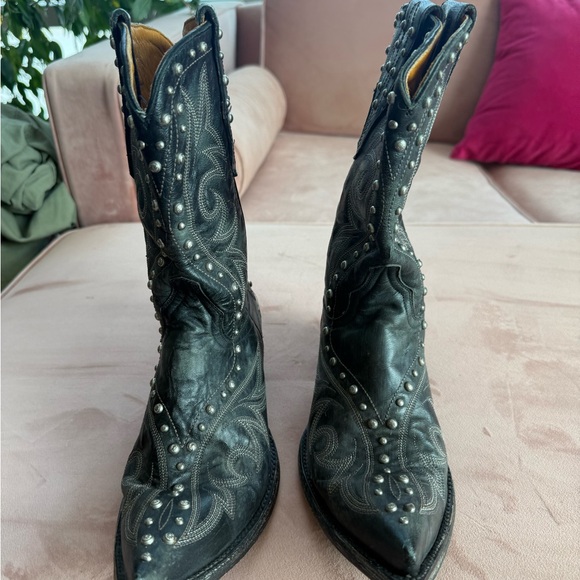 Old Gringo Black Studded Leather Western Ankle Boots - Picture 4 of 7